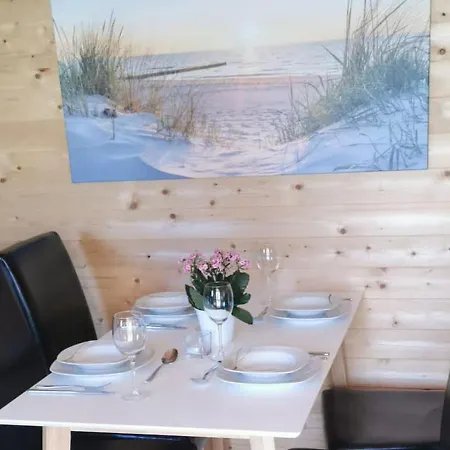 בית נופש Campinglodge Ostseewelle גלטינג